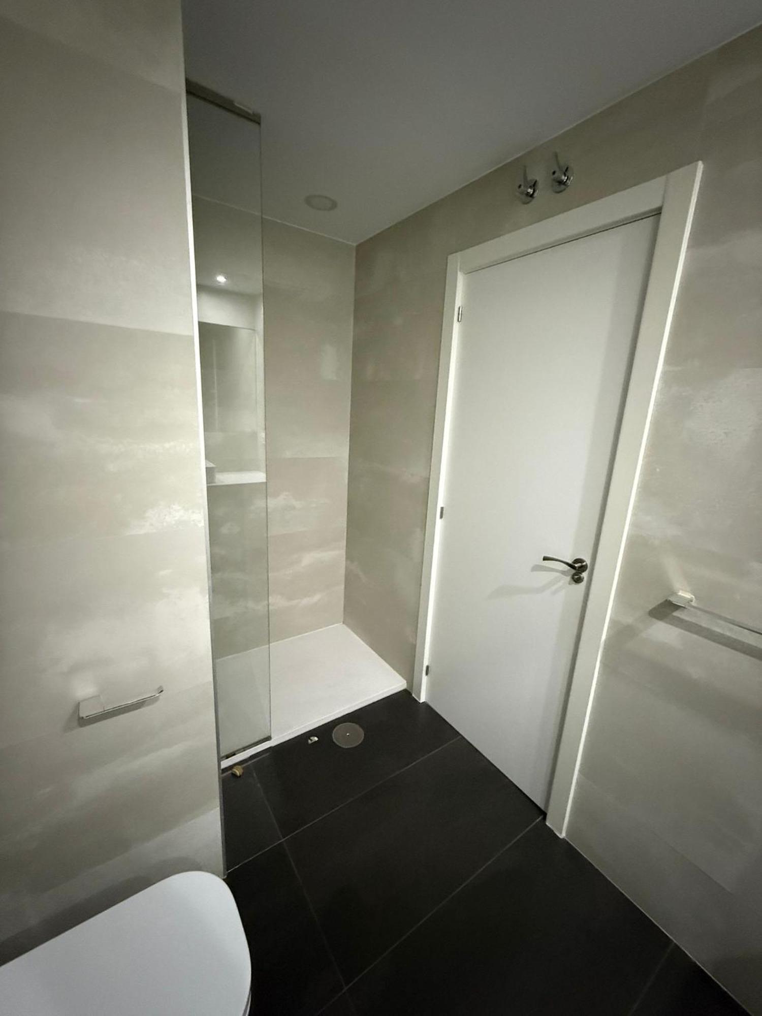 To Room Madrid Castellana Exterior photo