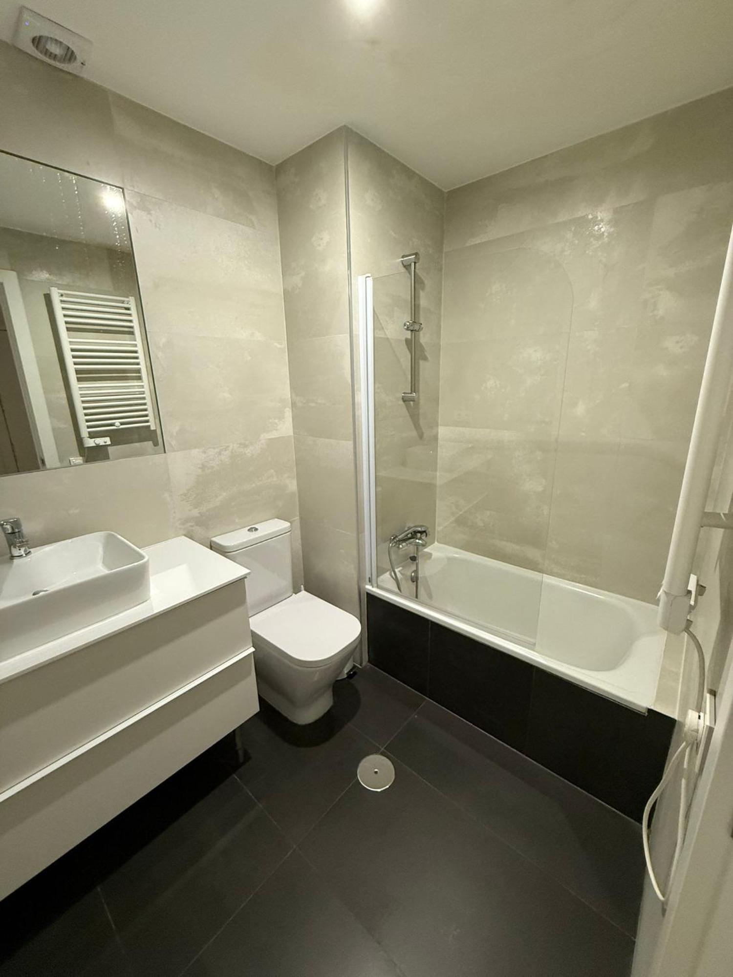 To Room Madrid Castellana Exterior photo